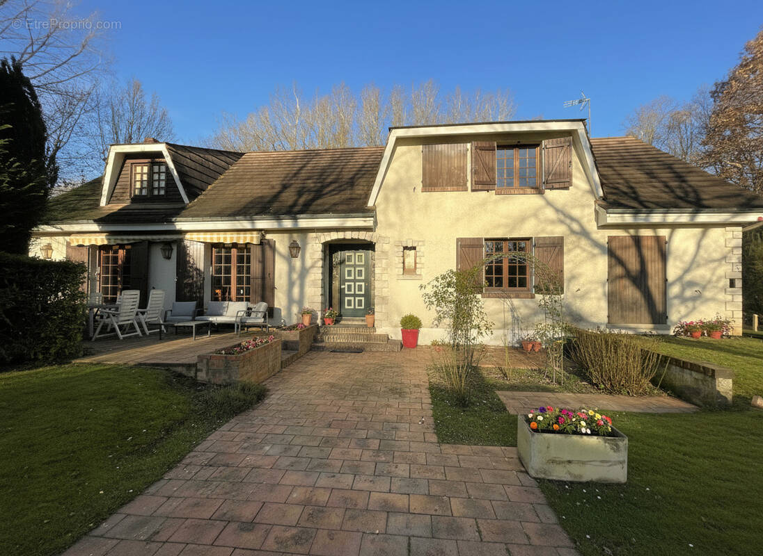 Maison à NOGENT-LE-PHAYE