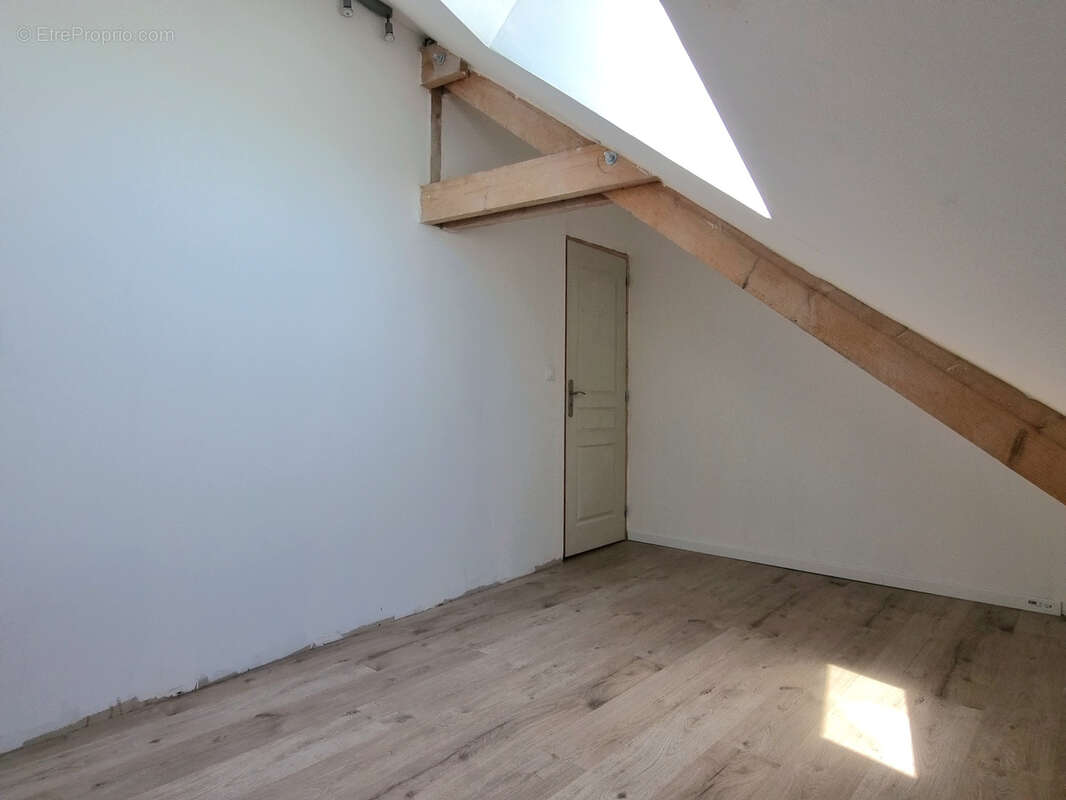 Maison à BEUVRAGES