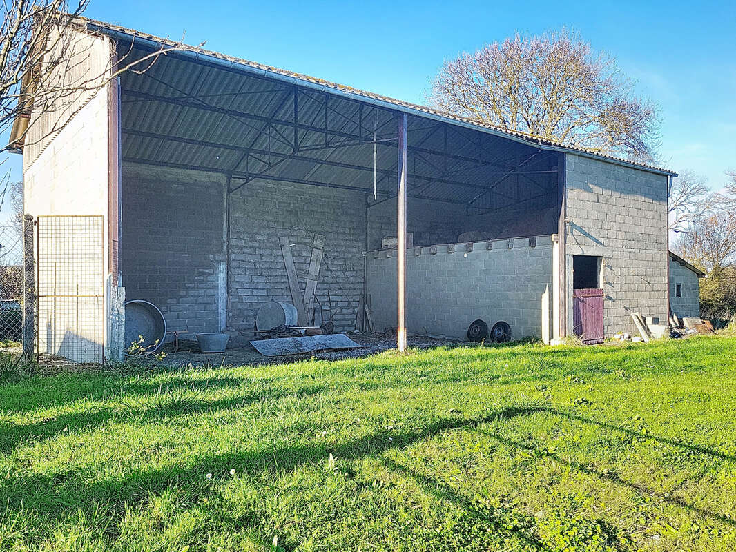 Maison à MONTCHATON