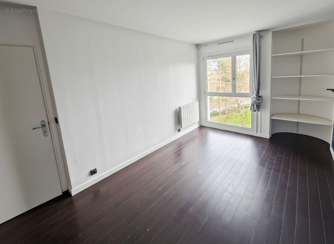 Appartement à VERRIERES-LE-BUISSON