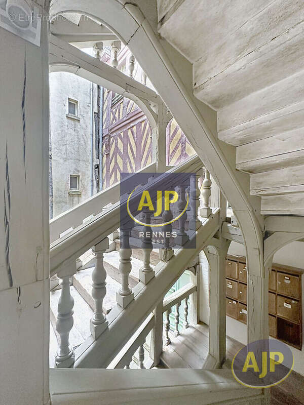 Parlement -  t1 bis - photo 5