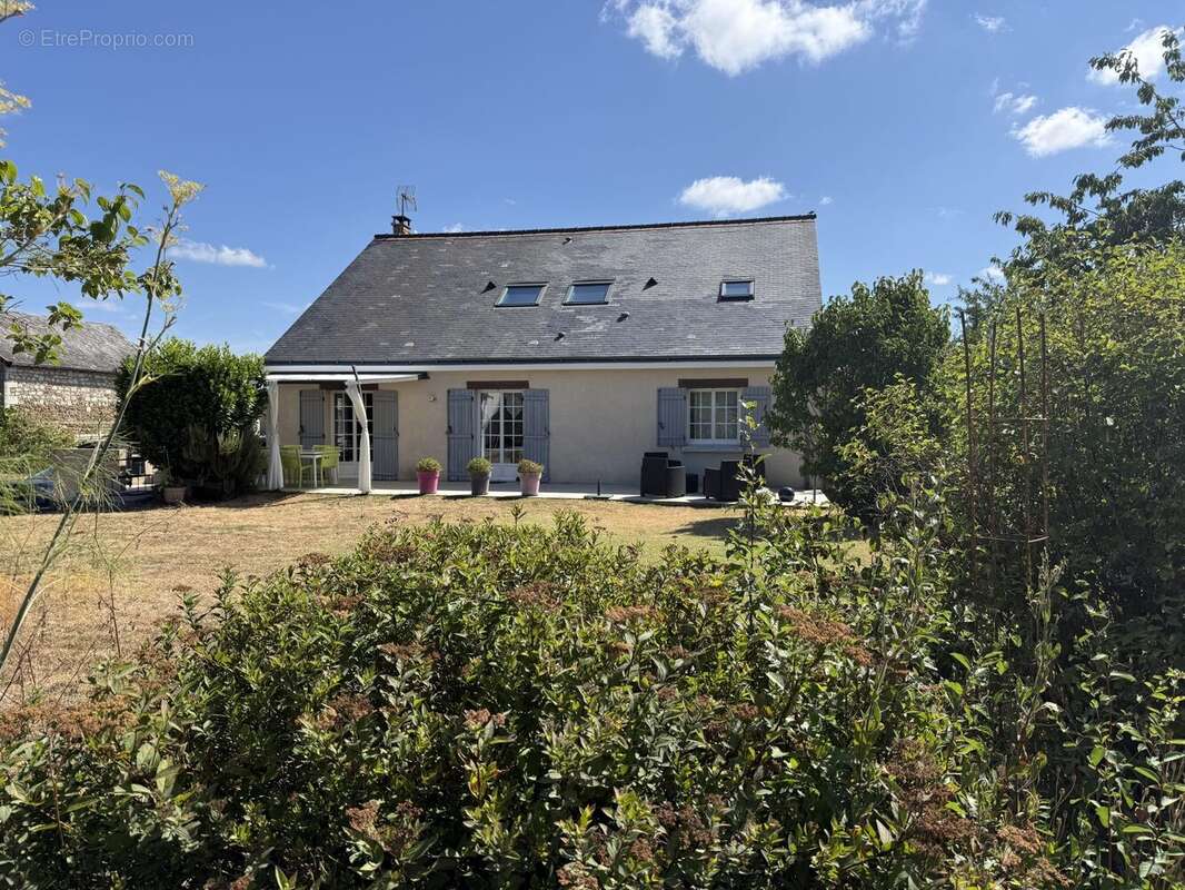 Maison 190 m² à Langeais  - photo 2
