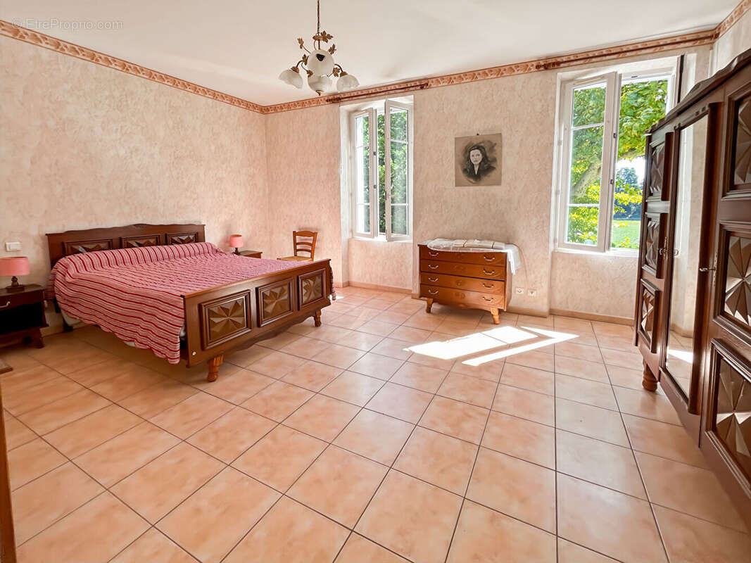 Maison à NOVES