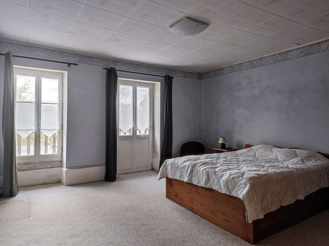 Maison à SAINT-HONORE-LES-BAINS