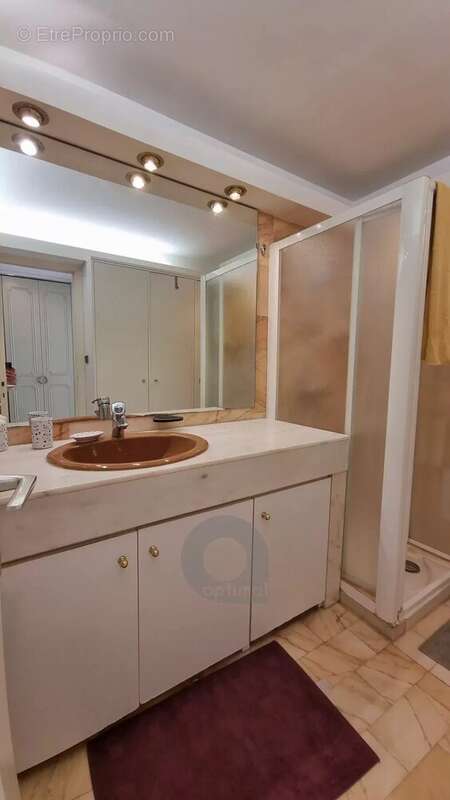 Appartement à ROQUEBRUNE-CAP-MARTIN