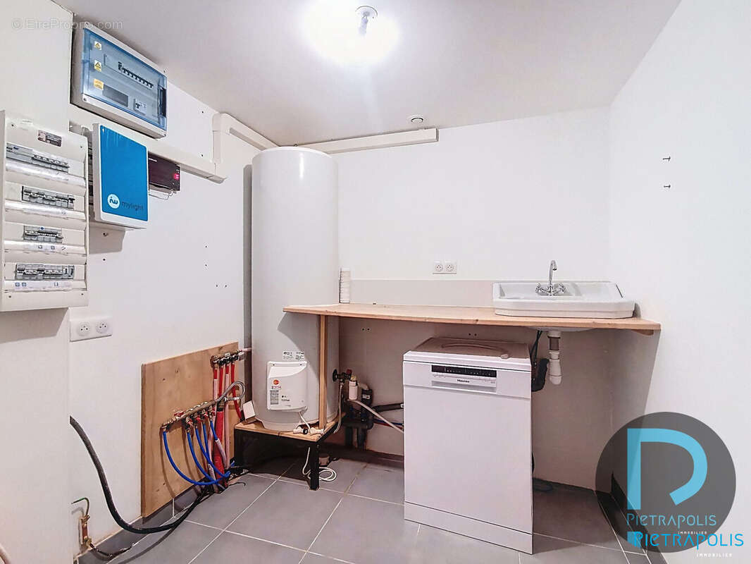 BUANDERIE - Maison à PONT-DE-VEYLE