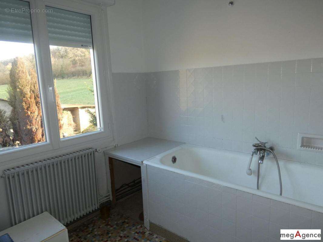 Corps de ferme et ses terres - photo 6
