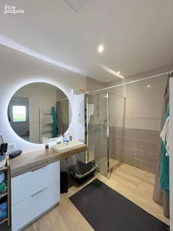 Maison récente de plain-pied - DPE A - Terrain de 920 m² - photo 11
