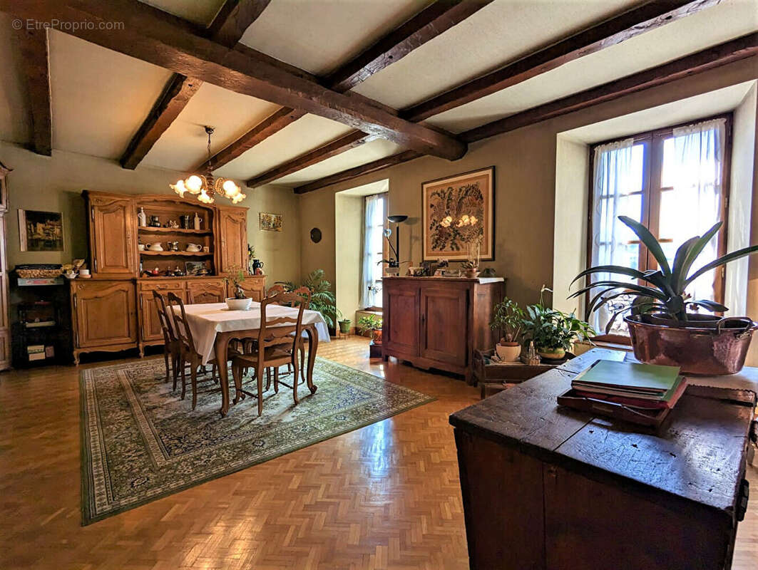 Appartement à AURILLAC