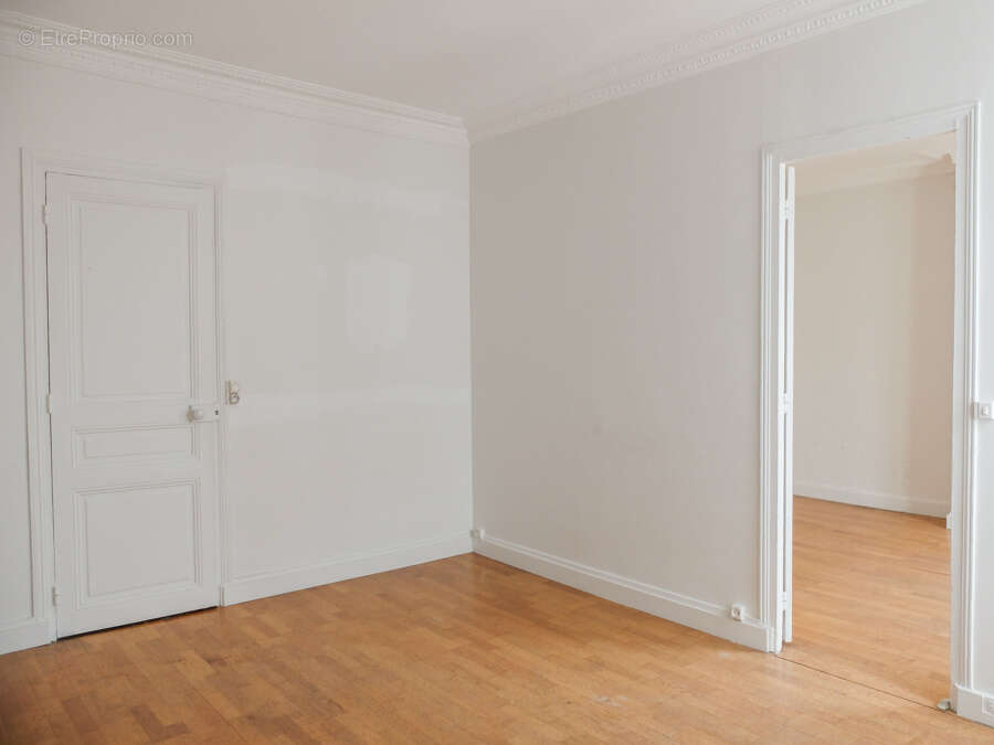 Appartement à LEVALLOIS-PERRET