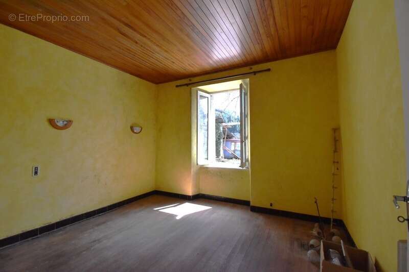 Maison à SAINT-AGREVE