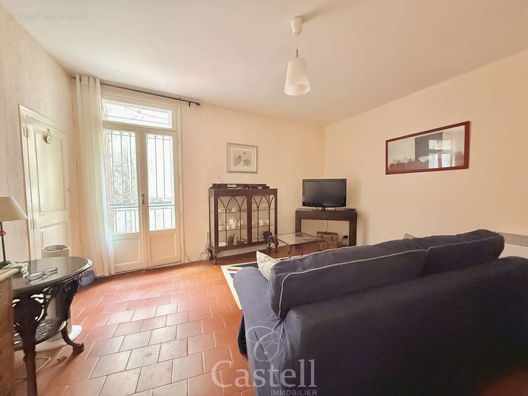 Maison de ville r+2 proche des berges de l'herault - photo 2