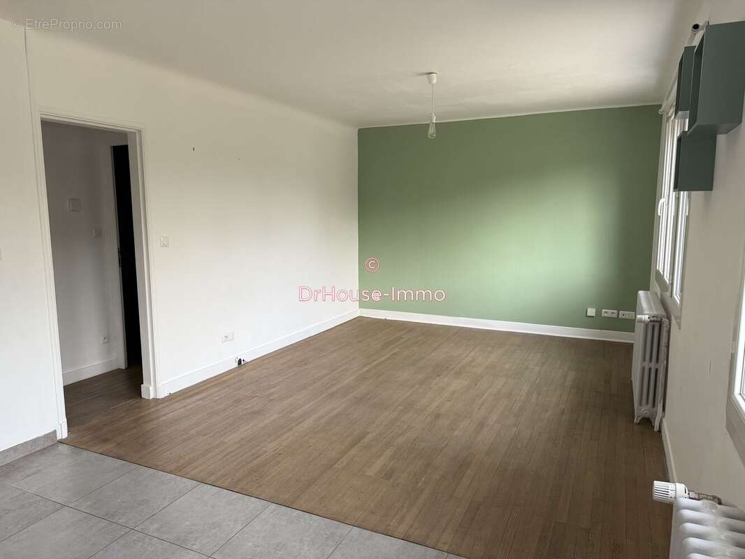 Maison à JAUNAY-CLAN