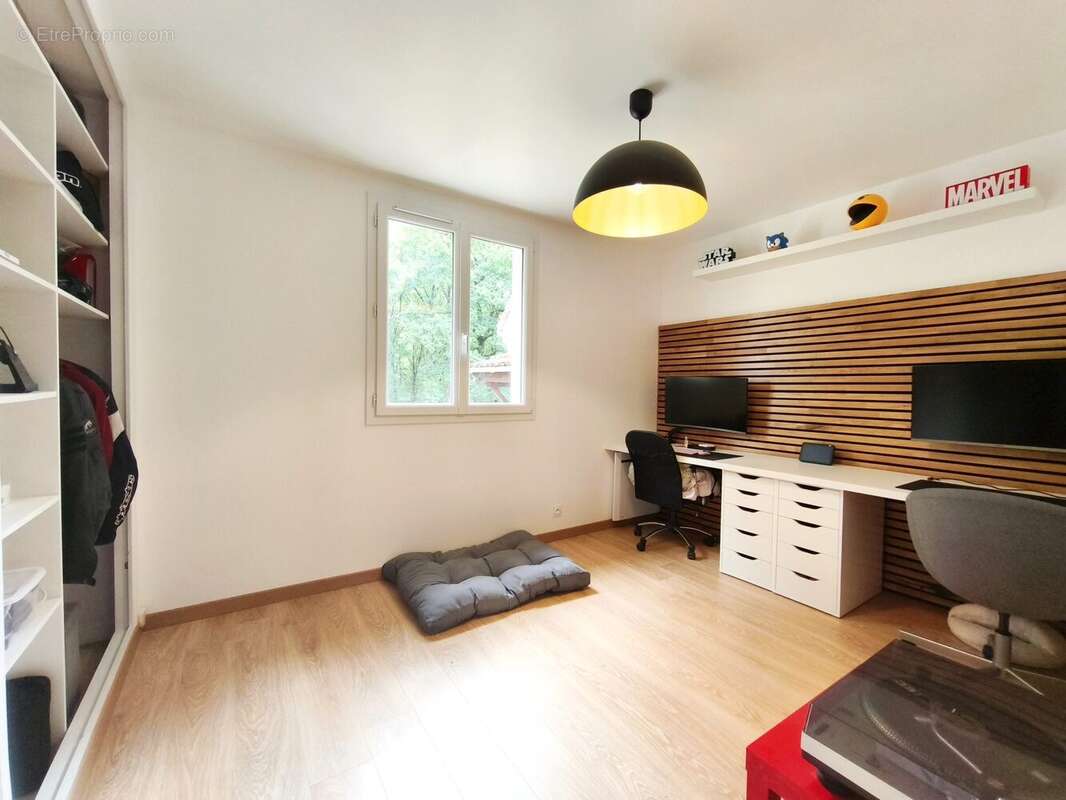 Maison 170 m² à Vienne-En-Val  - photo 7
