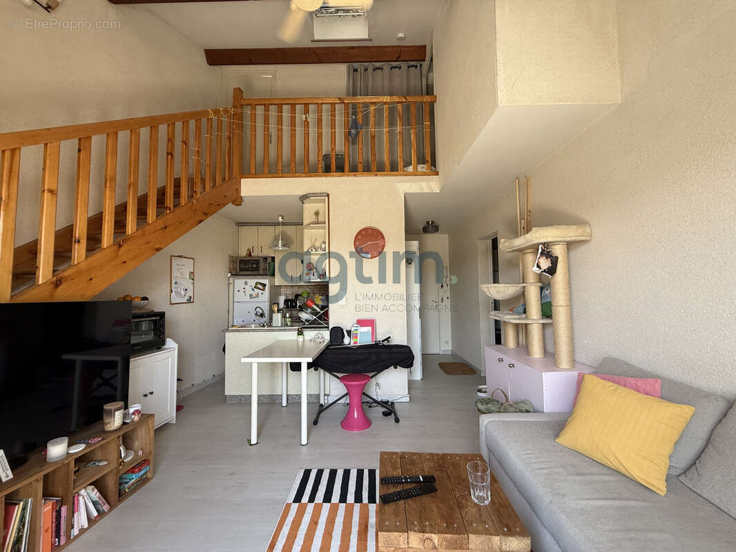 MONTAIGU   Centre-ville - 1 chambre - Balcon - photo 4