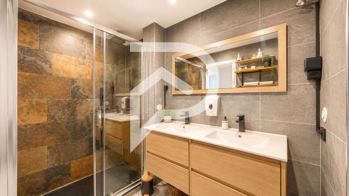 Appartement à VERNEUIL-SUR-SEINE