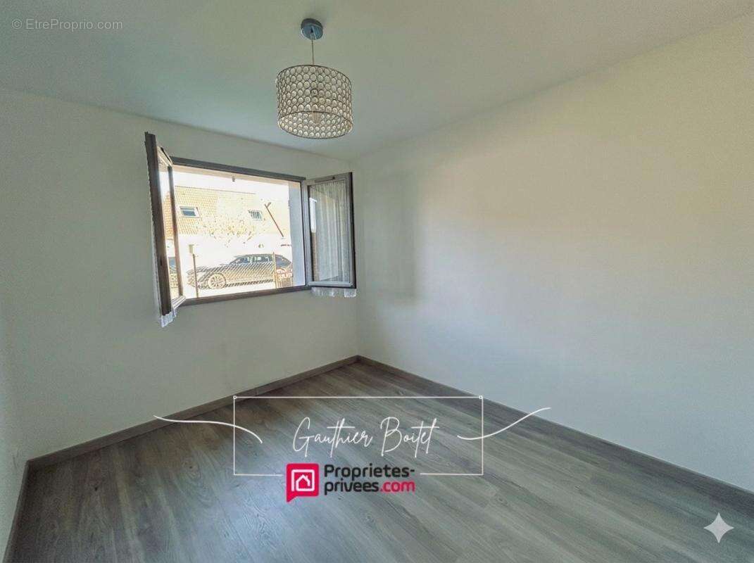 Maison à COULOMMIERS