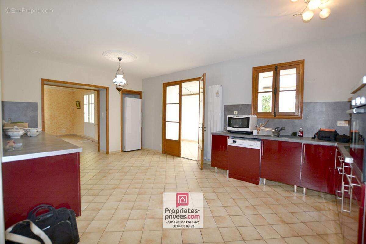 Maison à SAINT-MICHEL-EN-L&#039;HERM