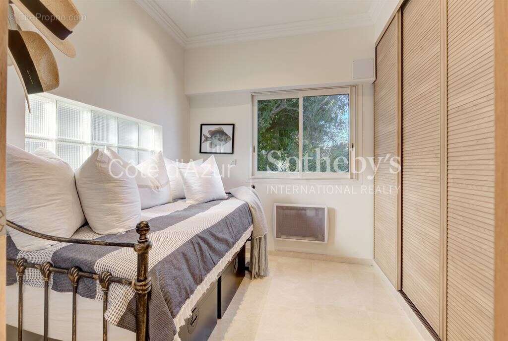 Appartement à MANDELIEU-LA-NAPOULE