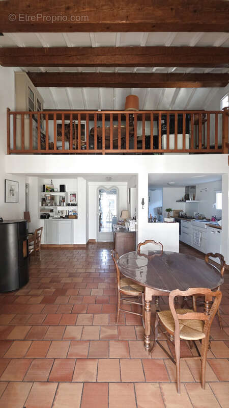 Maison à SAINT-MARTIN-DE-CRAU