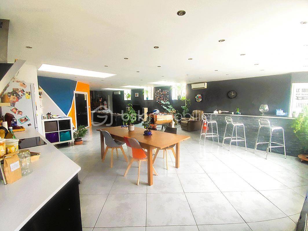 Appartement à BOURG-SAINT-ANDEOL