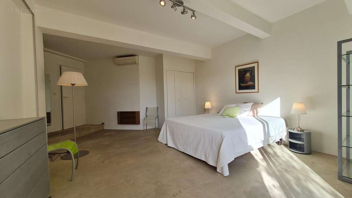 Maison à LES ANGLES