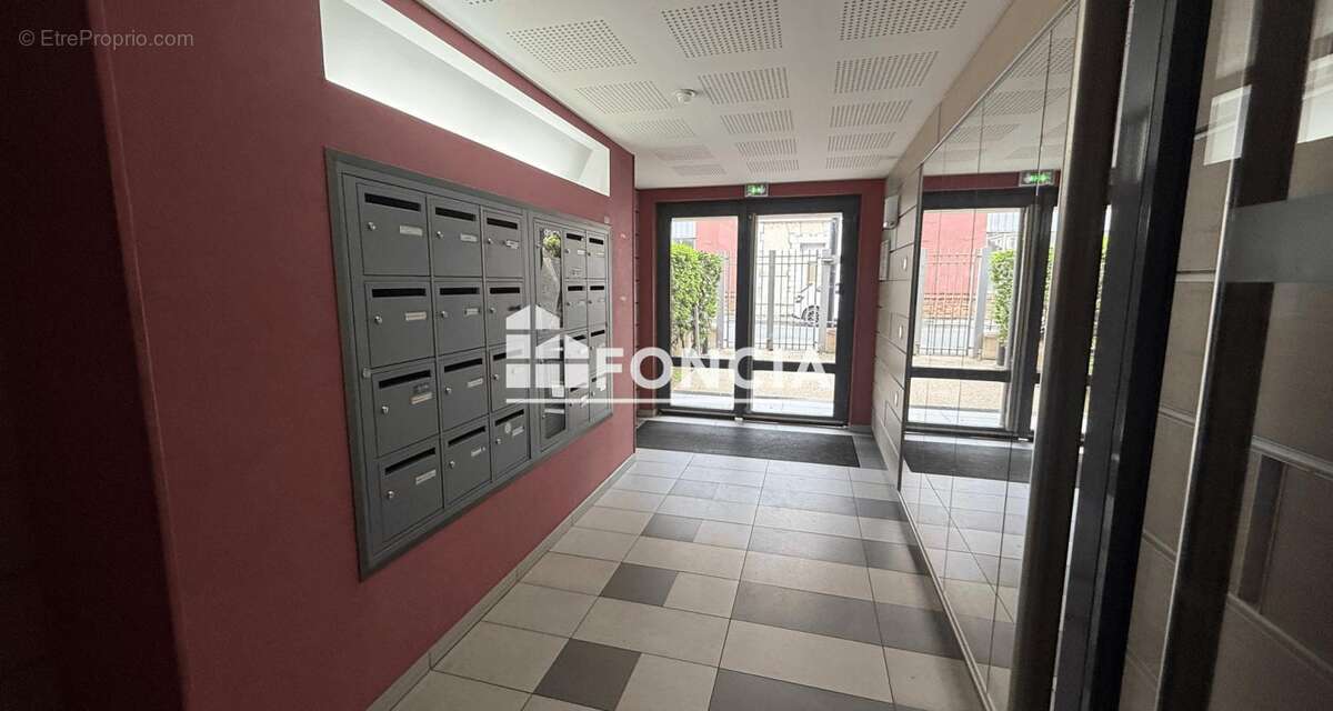 Appartement à SAINT-MAUR-DES-FOSSES