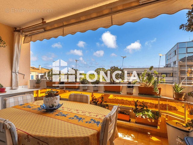 Appartement à HYERES