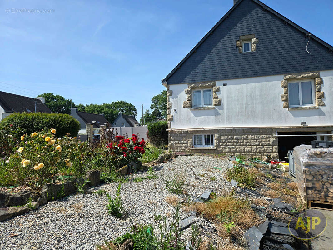 Belle maison familiale 5 chambres au coeur de Saint-Jean-Brévelay ! - photo 13