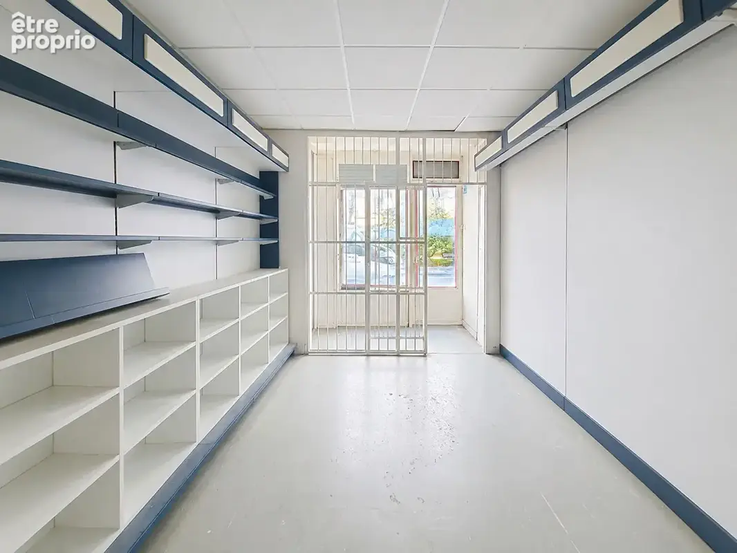 Photo Commerce à Paris-14e au prix de 200 000€