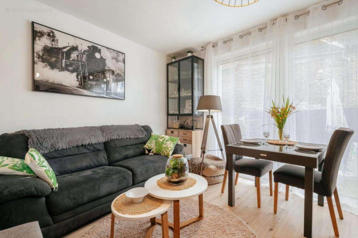 Maison à BAGUER-PICAN