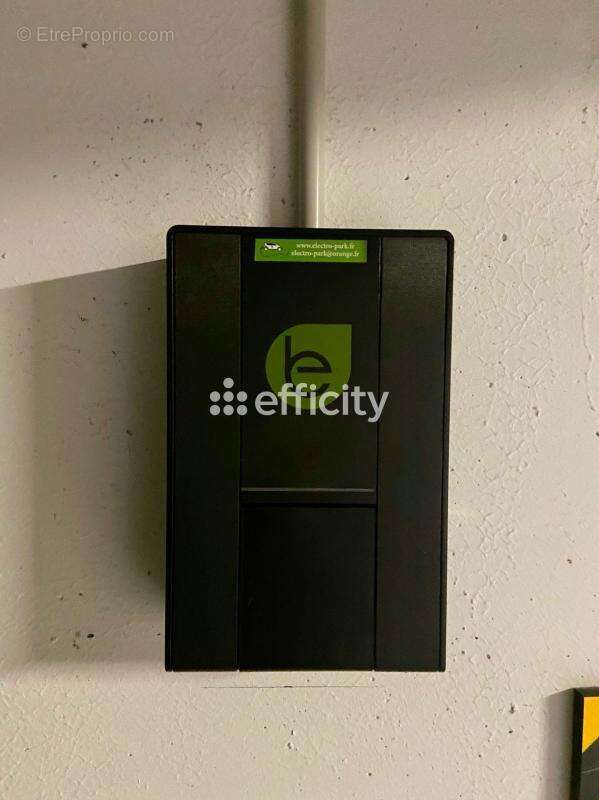 Parking à LEVALLOIS-PERRET