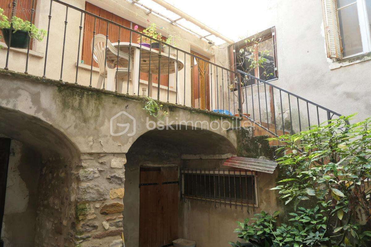INVESTISSEURS ! Une opportunité rare ! Revenus immédiats ! Fort potentiel de rentabilité  ! A saisir ! - photo 19