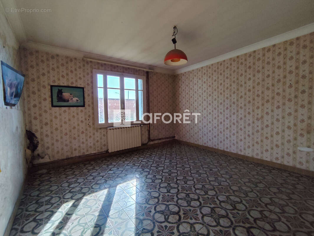 Maison à ESCATALENS