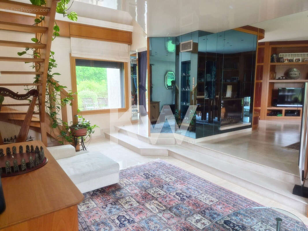 Maison 324 m² à Saint-Remy-L'honore  - photo 5
