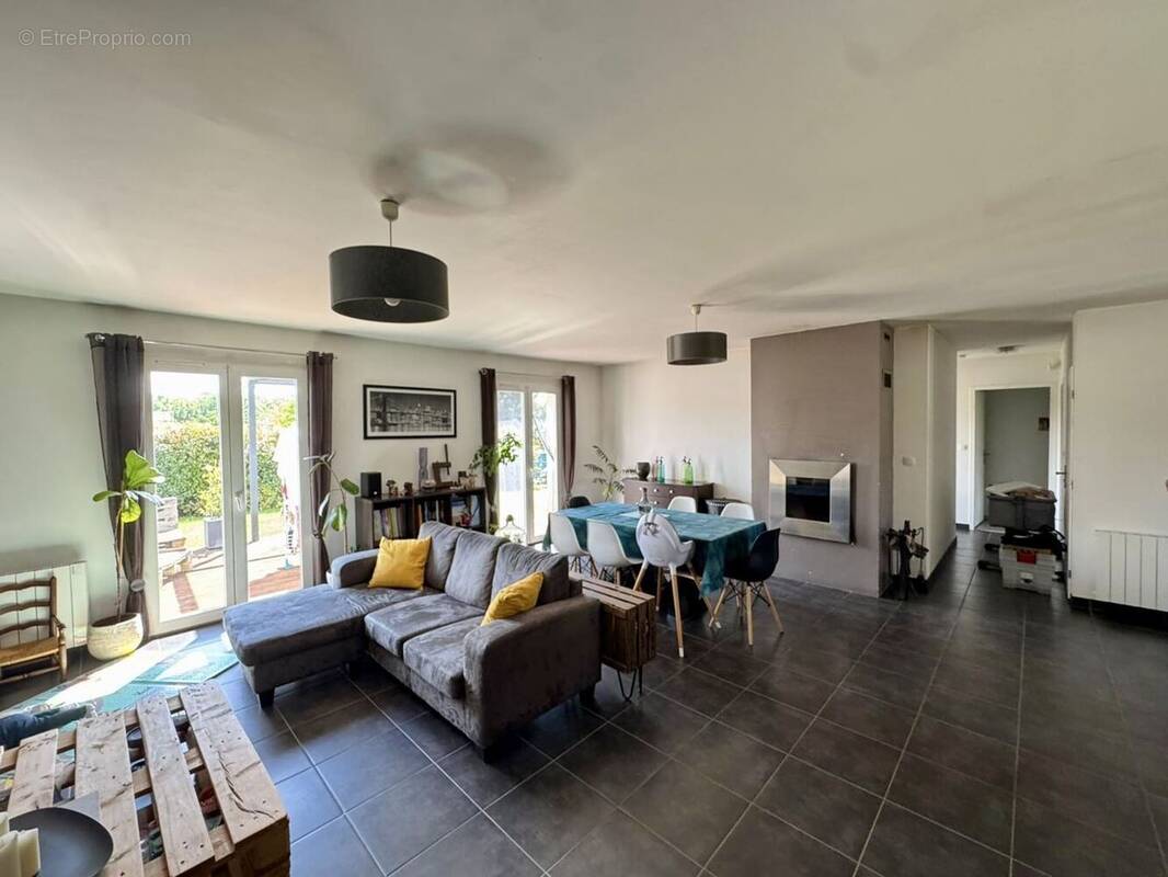 Maison à FONTENILLES