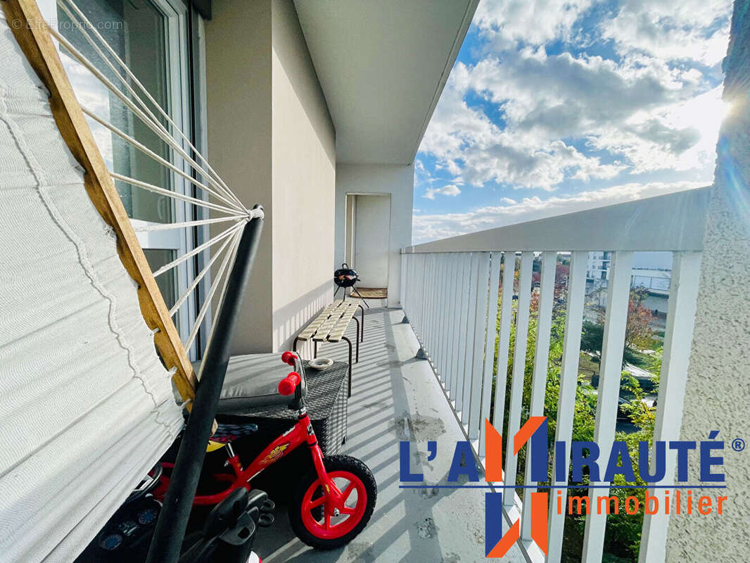 Appartement à SARTROUVILLE