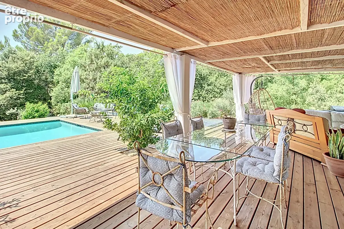 A VENDRE EN EXCLUSIVITÉ ! FIGANIÈRES Maison de plain-pied 126 m² 3 chambres Piscine et terrain de 2074 m² - photo 7