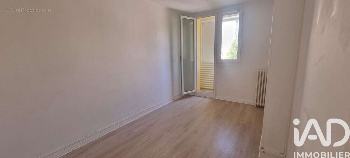 Photo 9 - Appartement à VILLIERS-LE-BEL
