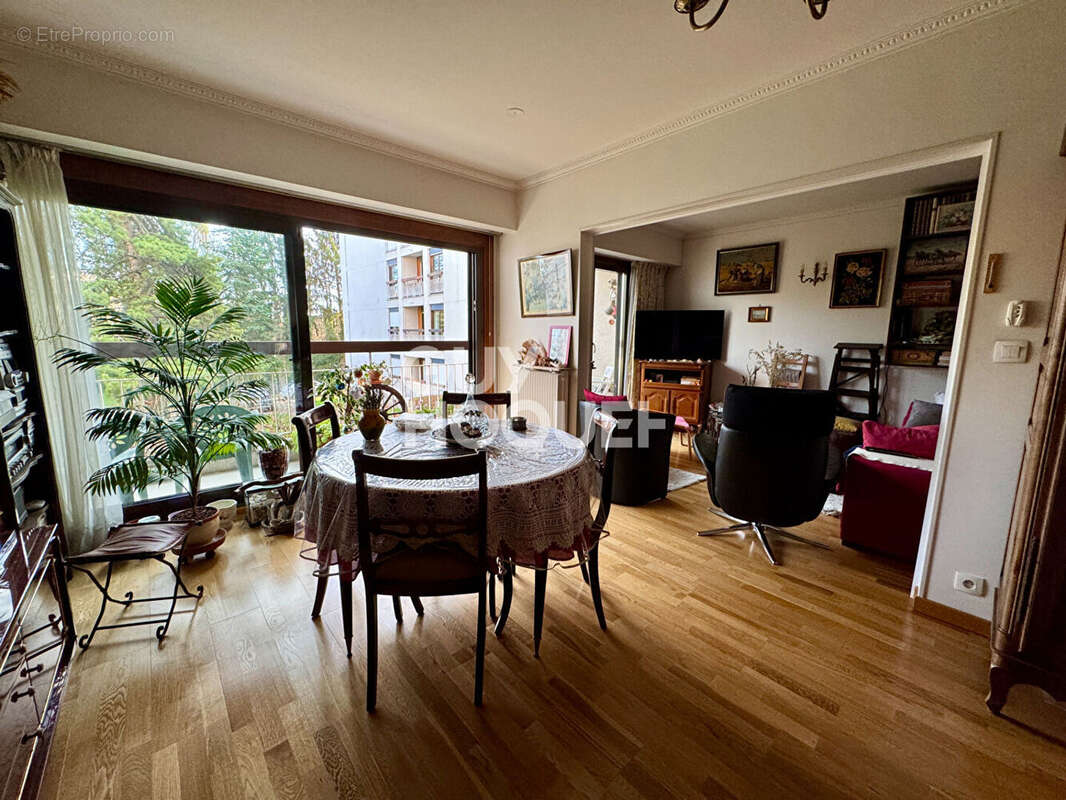 Appartement à ATHIS-MONS