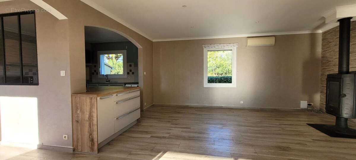 Maison à SAINT-PAUL-TROIS-CHATEAUX