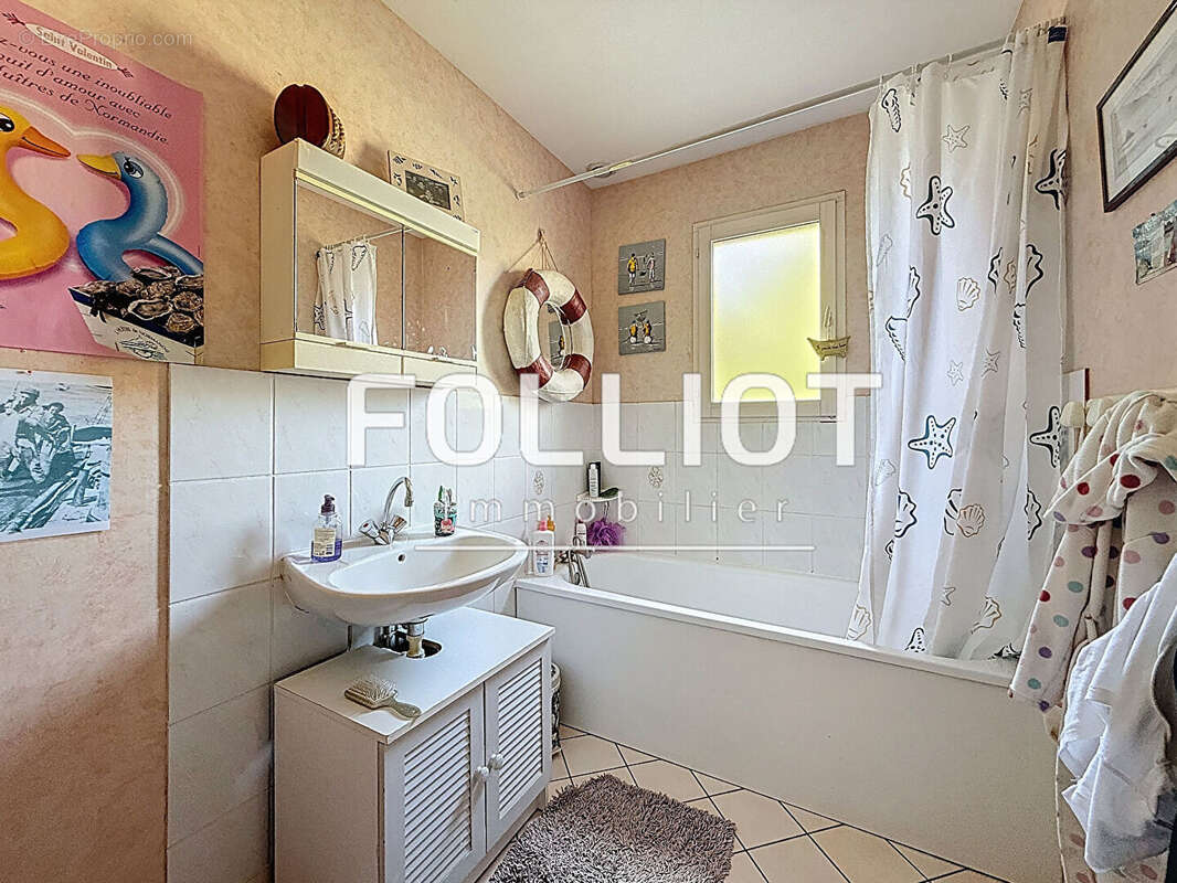 A vendre Maison à vendre à Saint-Aubin-des-Préaux - photo 9