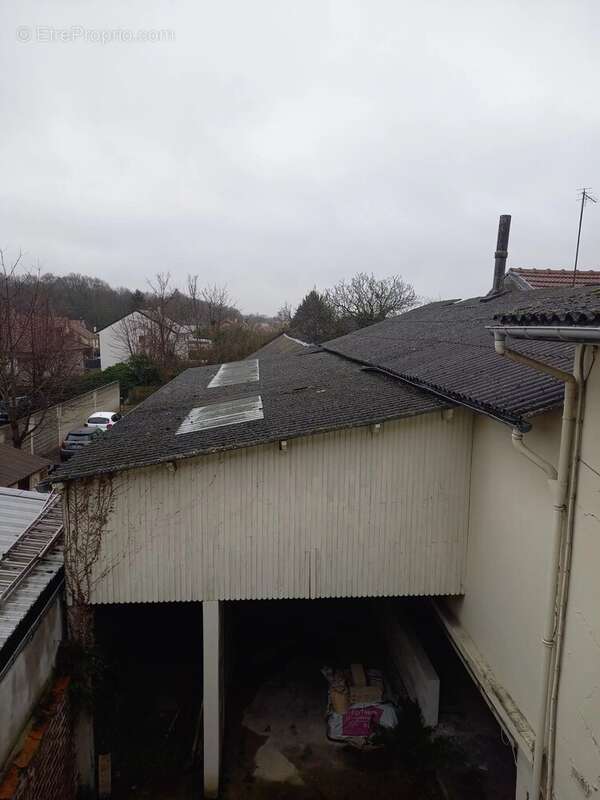 Appartement à VAUJOURS