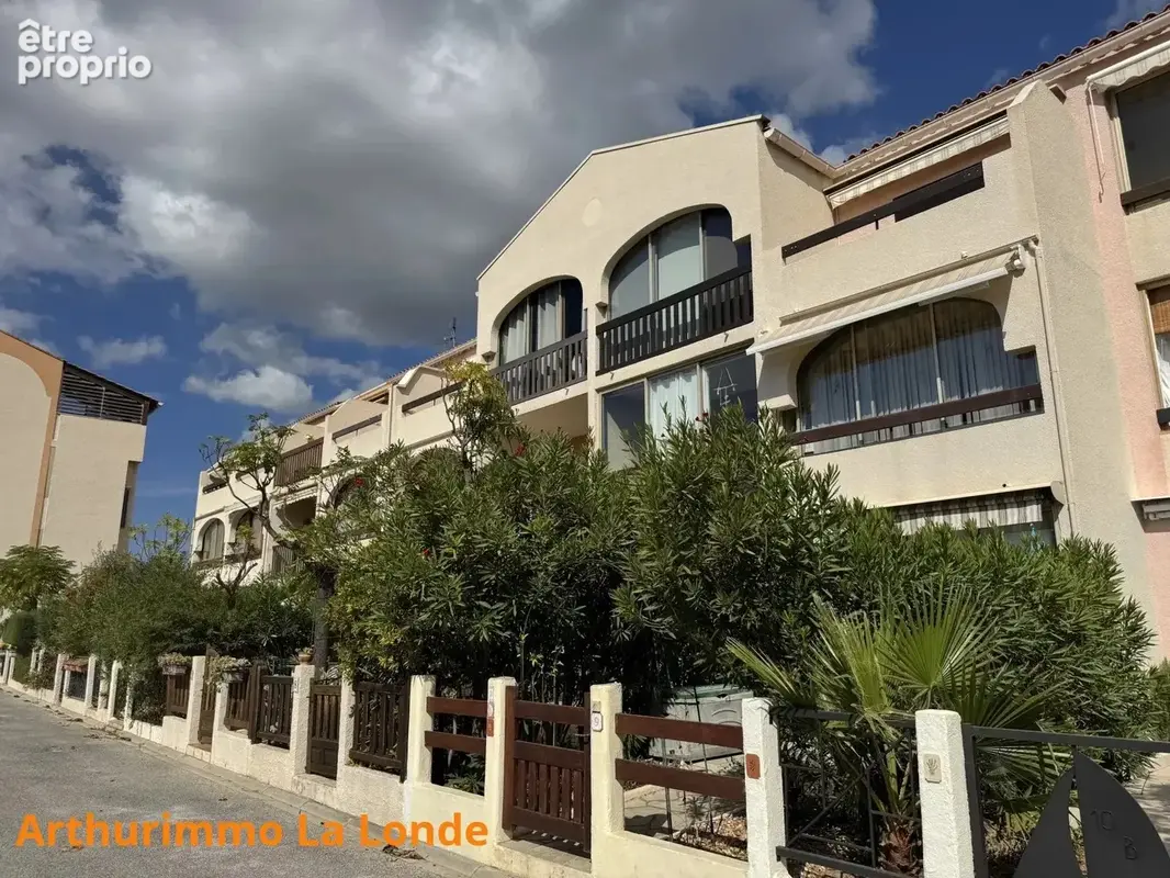 Photo Appartement à La Londe-Les-Maures au prix de 107 000€
