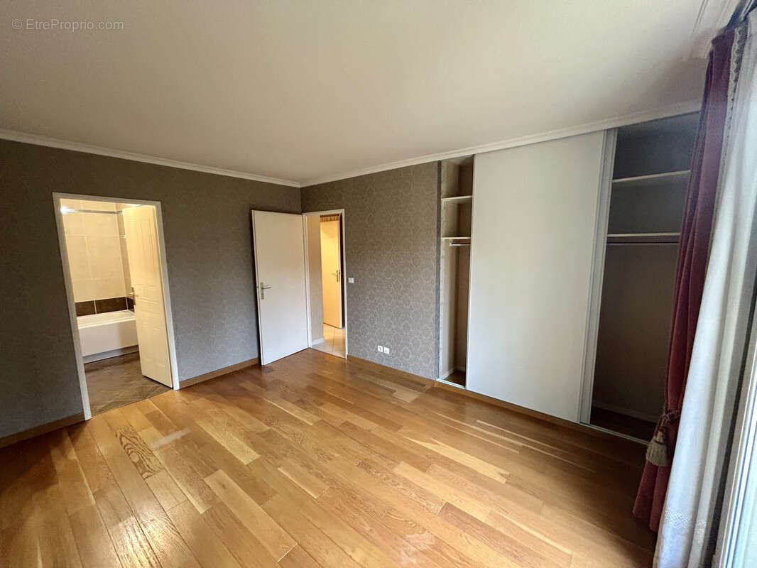 Maison à CLAYE-SOUILLY