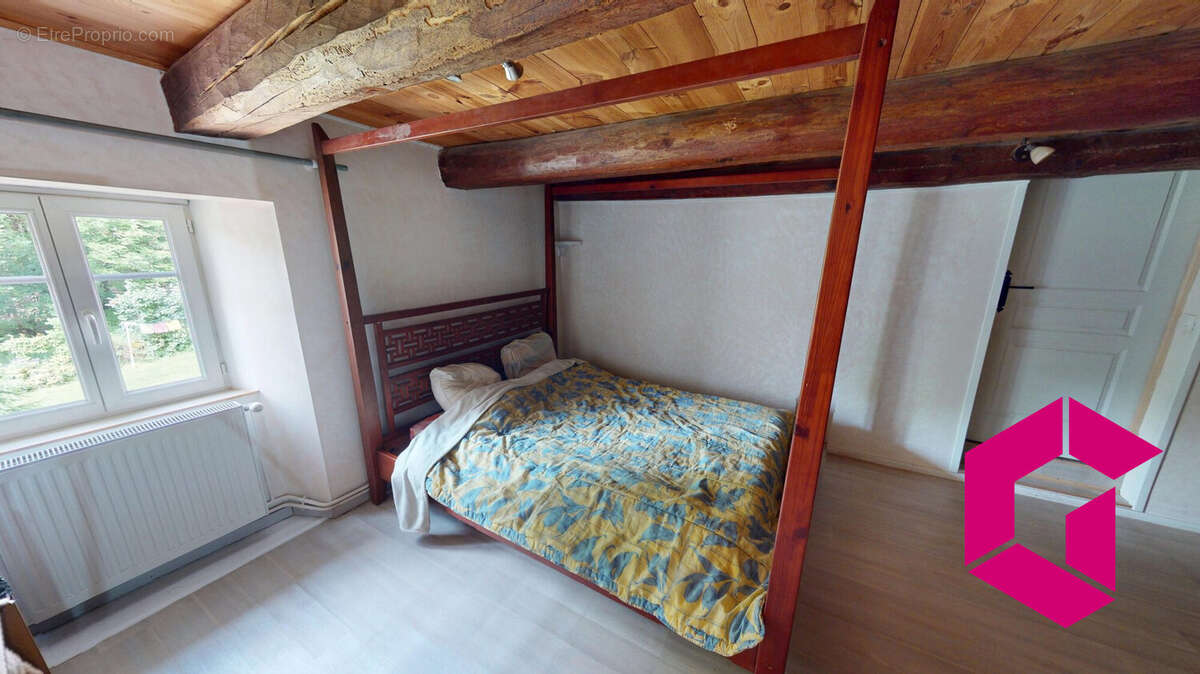 Maison à SAUVESSANGES