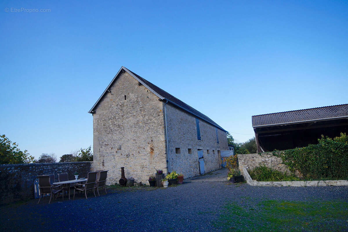 Maison à VIERVILLE-SUR-MER