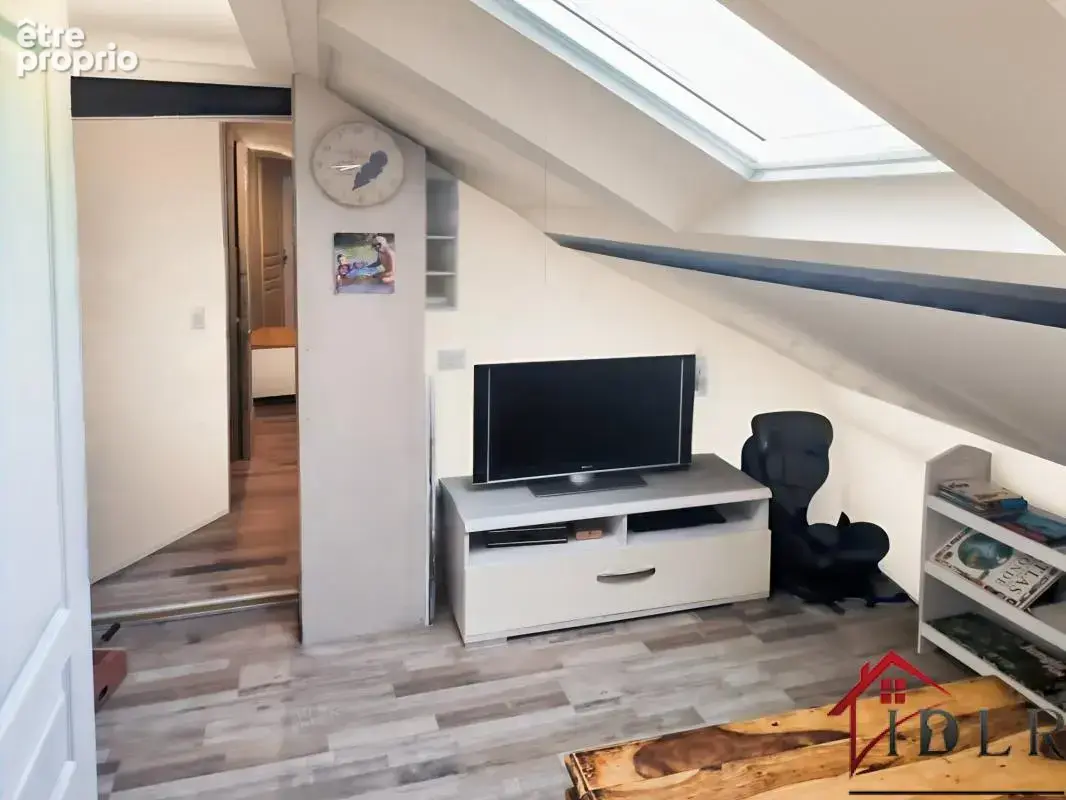 Maison de caractère rénovée avec grand terrain arboré   150 - photo 2