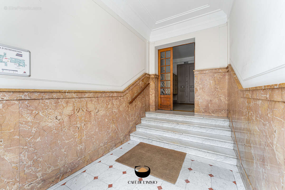 Appartement à MARSEILLE-8E