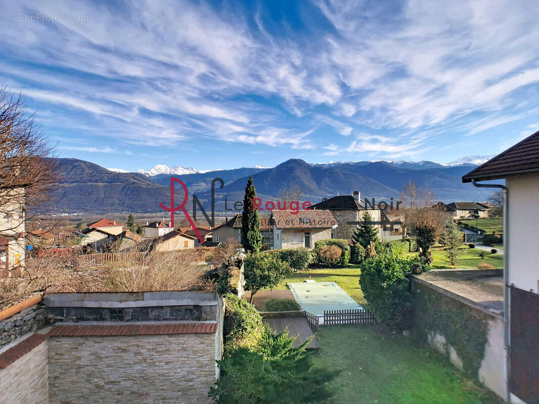 Maison à SAINT-VINCENT-DE-MERCUZE